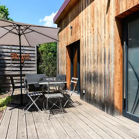Ferienhaus Flora *